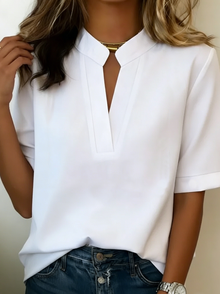 Clara™ – Blouse fluide au col sophistiqué