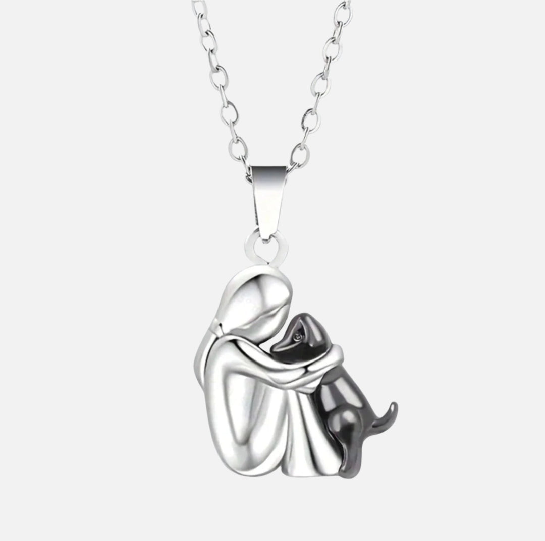 Olivia™ – Collier avec pendentif en forme de chien
