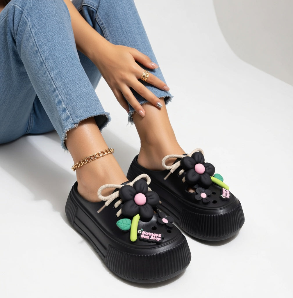 Floréa™ — Sabots plateforme fleurs style ludique