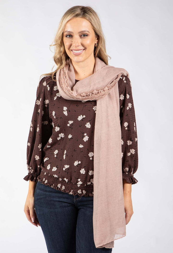 Écharpe avec Détails Floraux en Maille