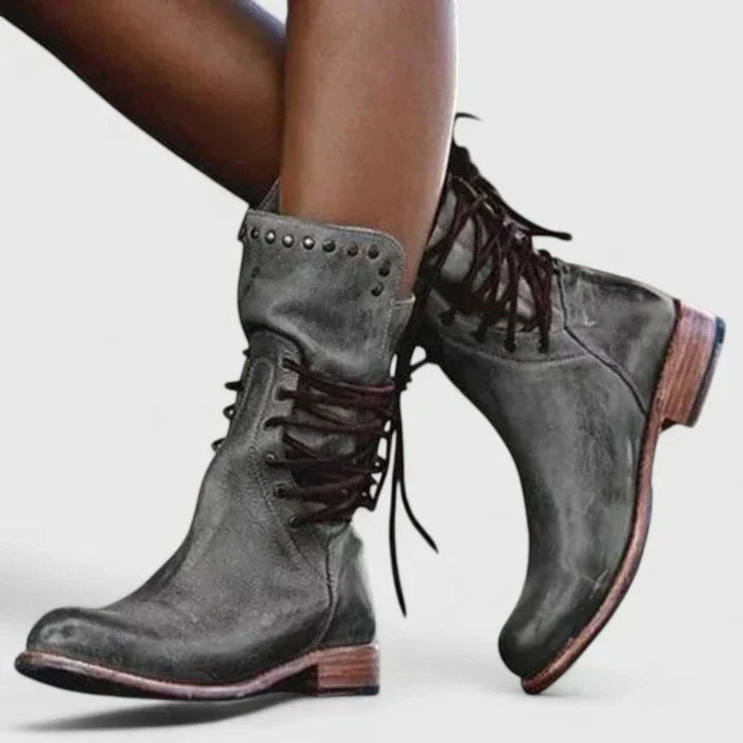 Bottines à lacets et détails cloutés pour femme