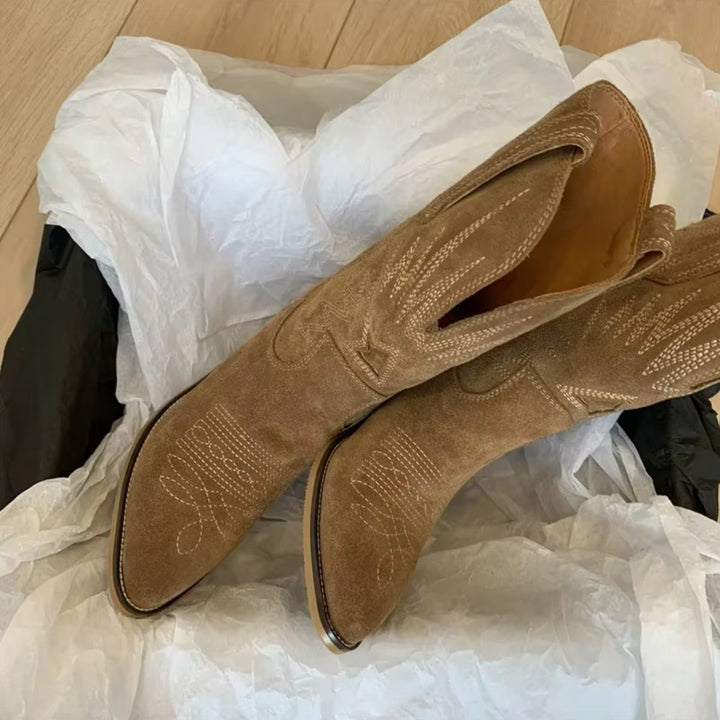 Bottines western brodées talon bloc pour femme