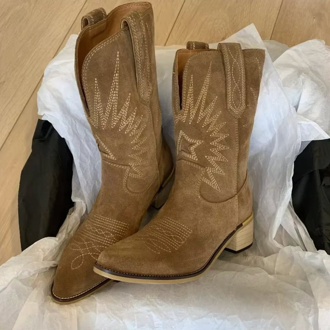 Bottines western brodées talon bloc pour femme