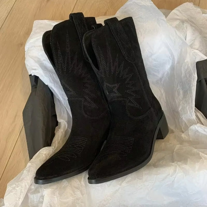 Bottines western brodées talon bloc pour femme
