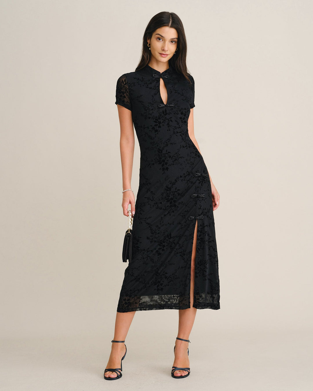 Robe Mi-Longue en Maille à Fleurs Noires avec Fente