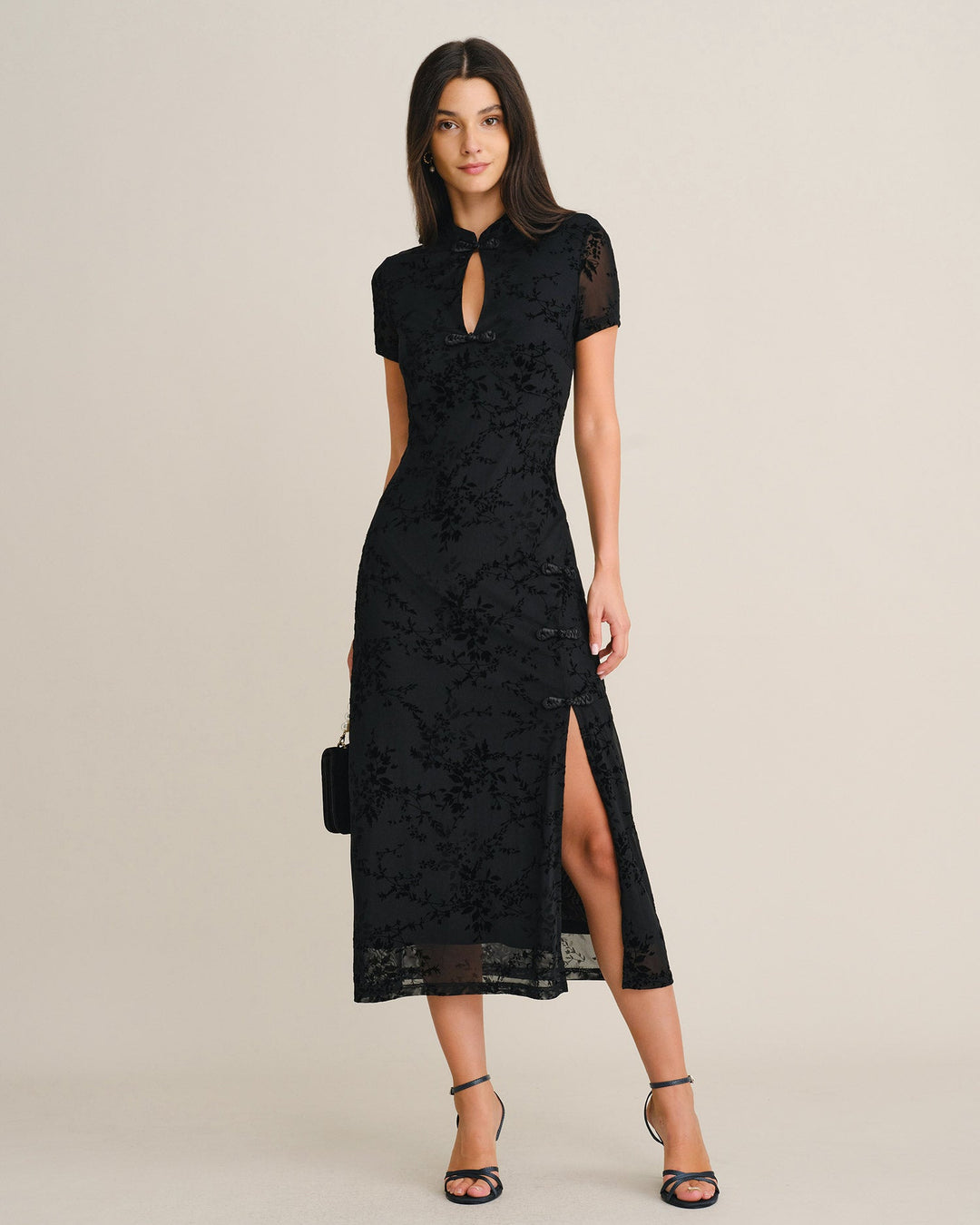 Robe Mi-Longue en Maille à Fleurs Noires avec Fente