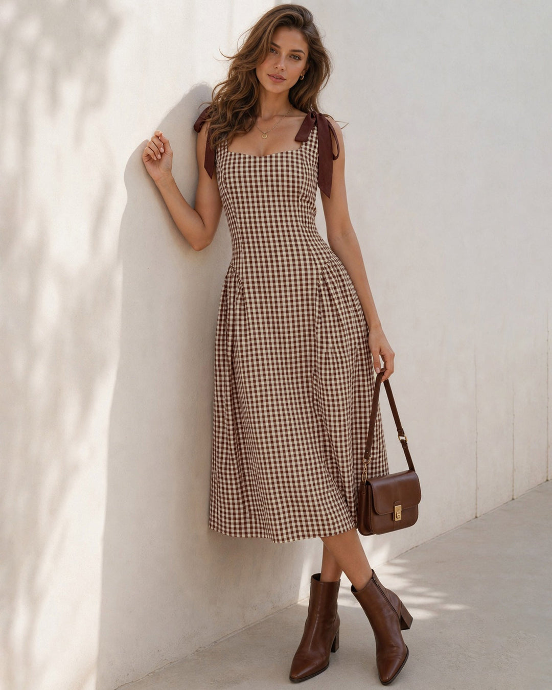 Robe Midi à Carreaux Marron Sans Manches Froncée