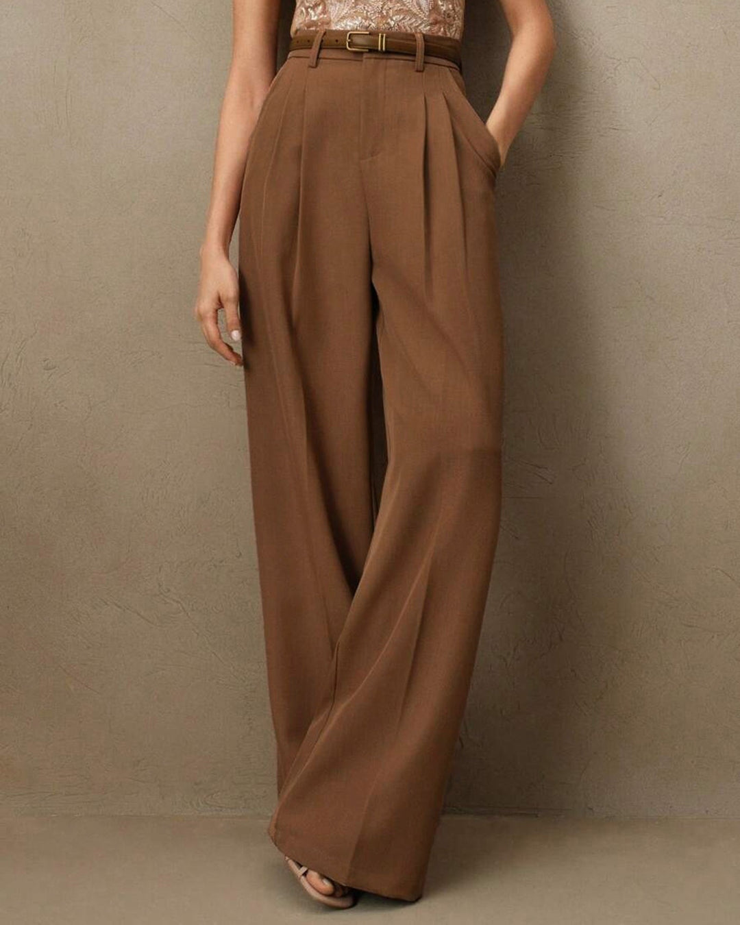 Pantalon droit taille naturelle caramel