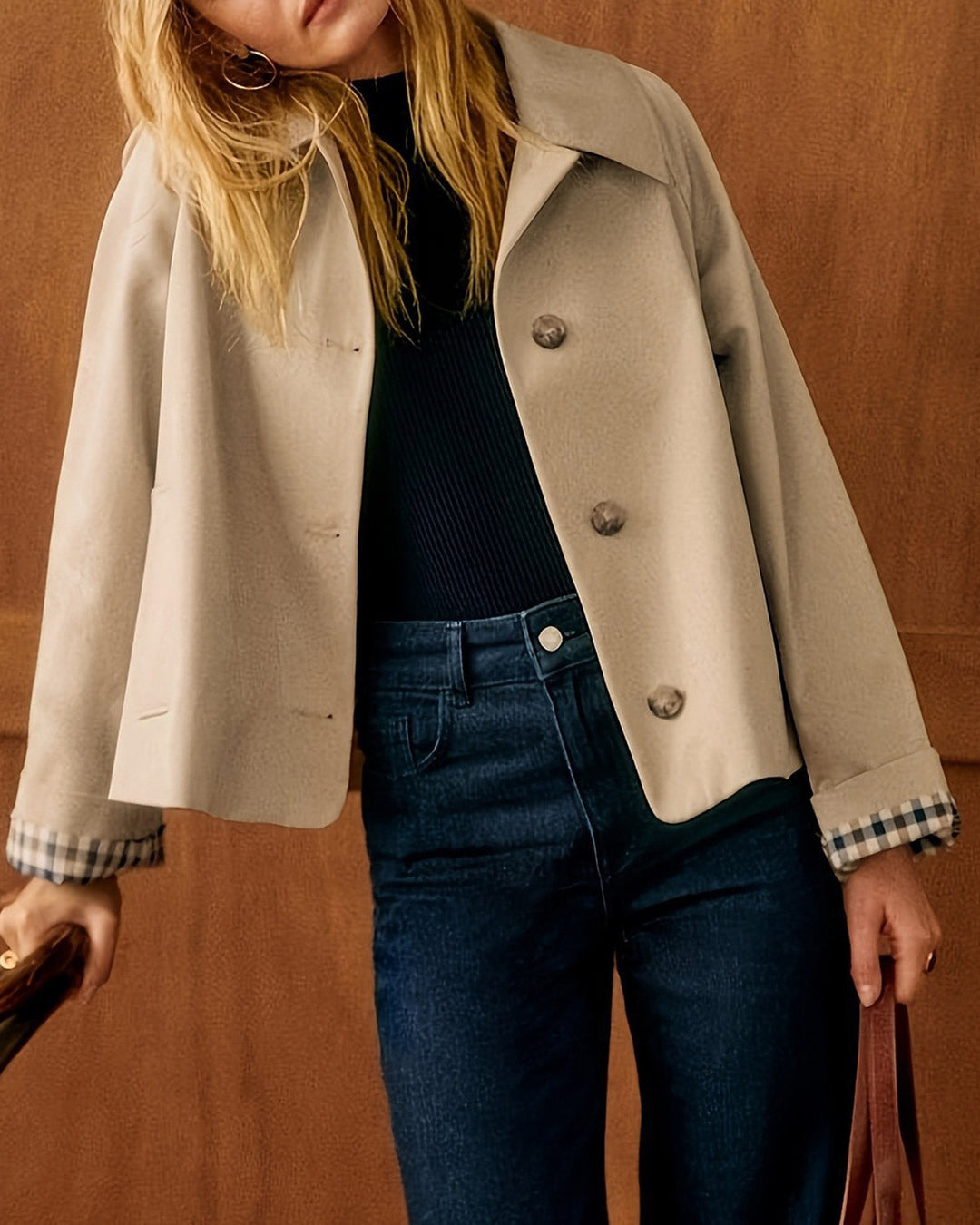 Veste décontractée en khaki avec poches contrastantes